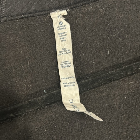 Lululemon Scuba Hoodie II in Black - Picture 6 of 6